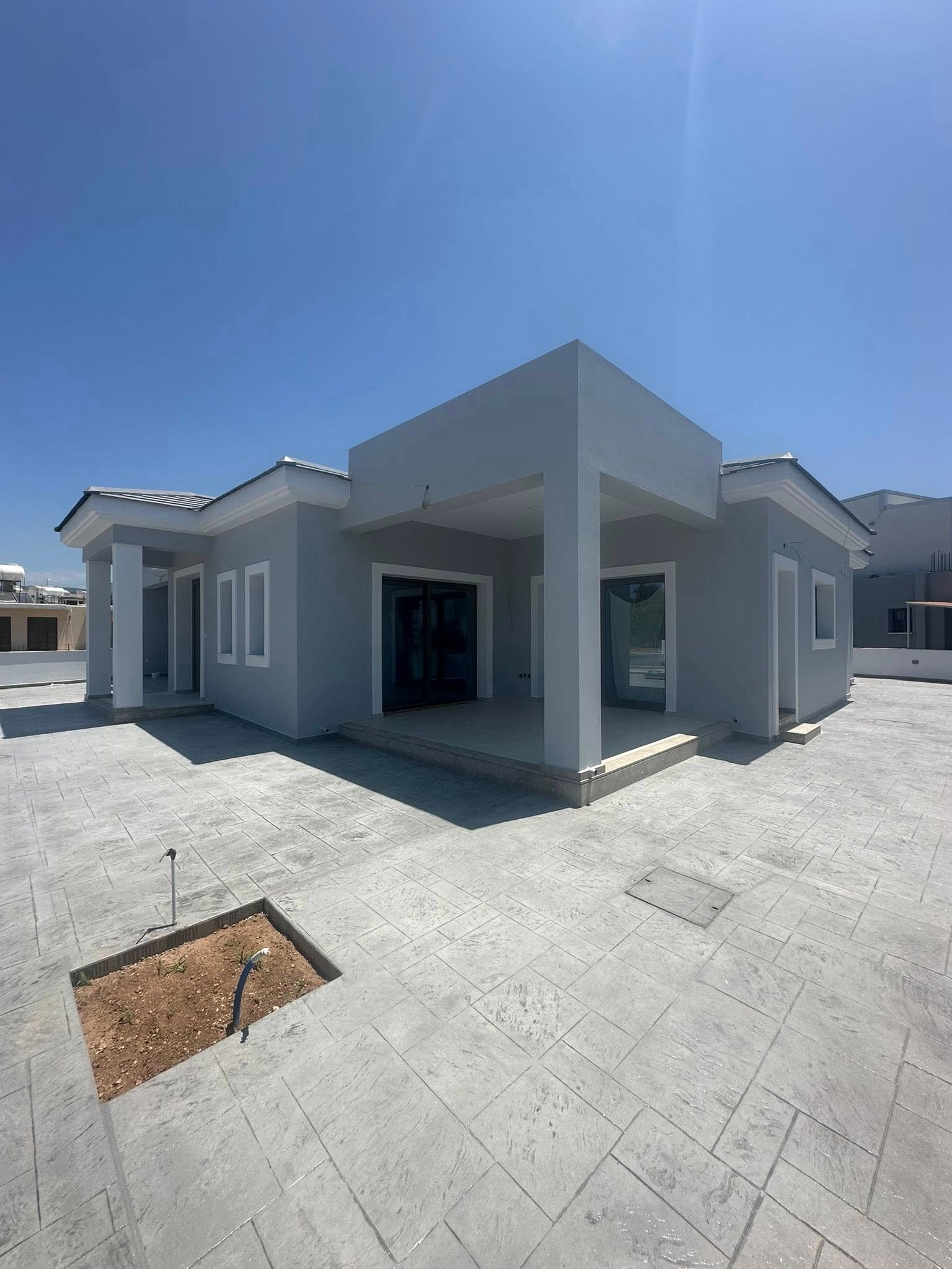Luxury Villa Repainting in Paphos: Complete Exterior Painting Guide